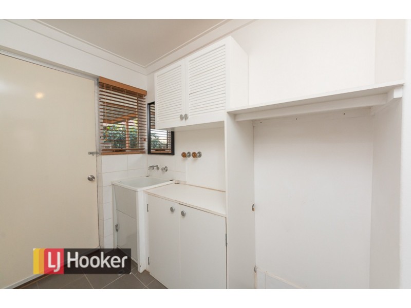 8 Portsmouth Place, Waikiki WA 6169