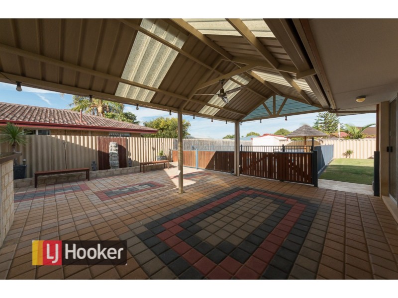 8 Portsmouth Place, Waikiki WA 6169