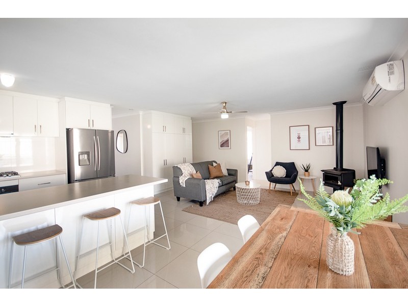 29 Swallowtail Parade, Warnbro WA 6169