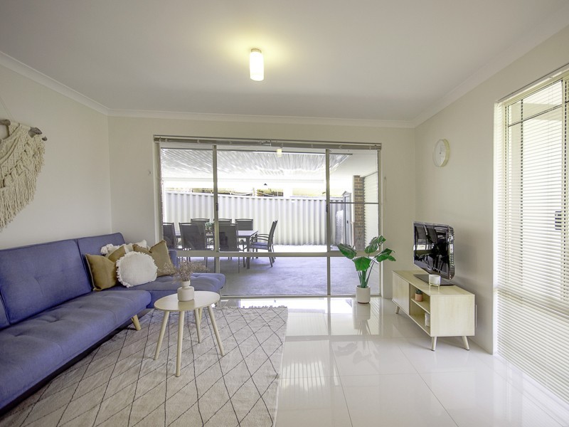 29 Swallowtail Parade, Warnbro WA 6169