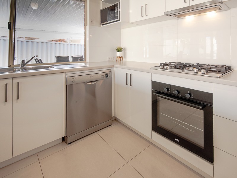 29 Swallowtail Parade, Warnbro WA 6169