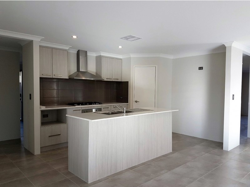 26 Aquamarine Parade, Karnup WA 6176