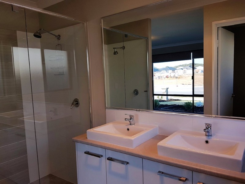 26 Aquamarine Parade, Karnup WA 6176