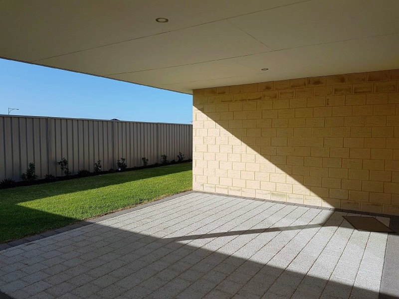 26 Aquamarine Parade, Karnup WA 6176