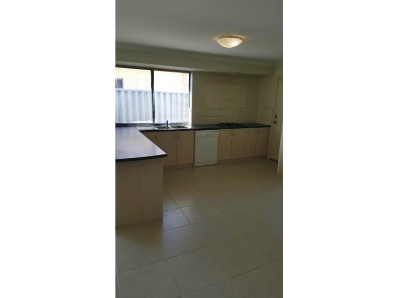 6 Flame Tree Loop, Baldivis WA 6171