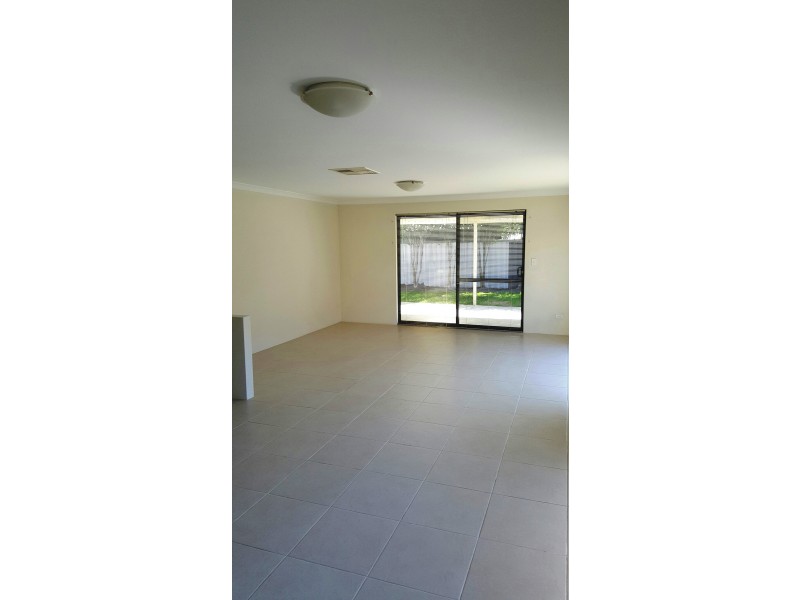 6 Flame Tree Loop, Baldivis WA 6171