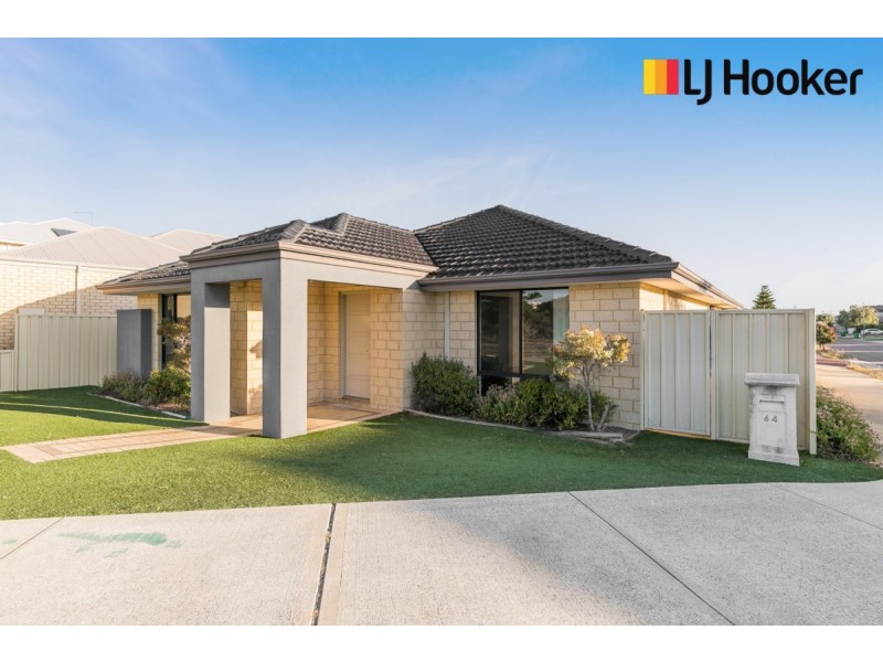 64 Bancoura Parkway, Secret Harbour WA 6173