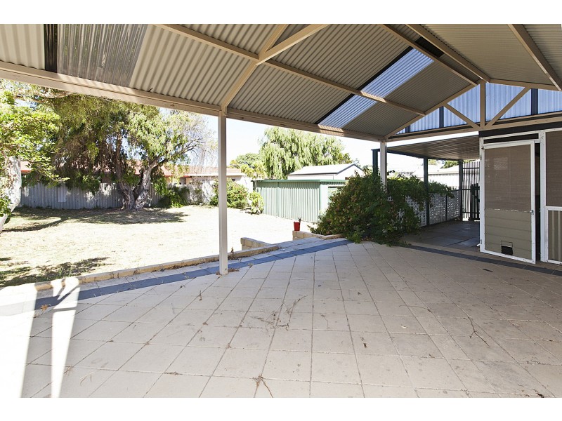 25 Fendam Street, Waikiki WA 6169