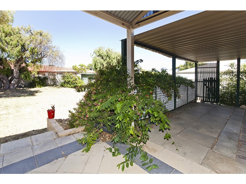 25 Fendam Street, Waikiki WA 6169