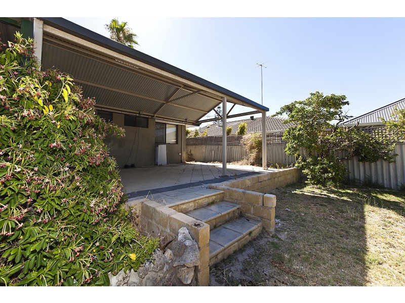 25 Fendam Street, Waikiki WA 6169