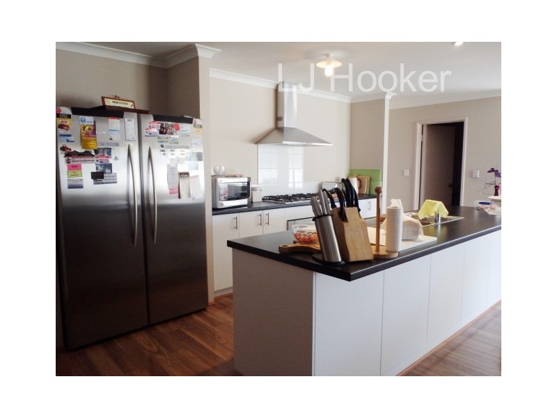 14 Pavonia Parade, Baldivis WA 6171