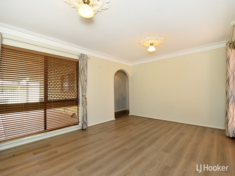 12 Unnaro Street, Hillman WA 6168