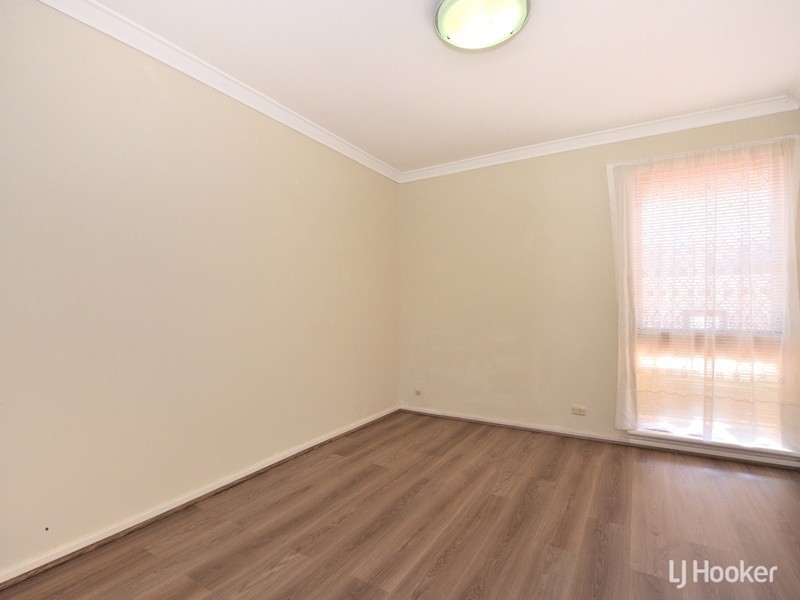 12 Unnaro Street, Hillman WA 6168