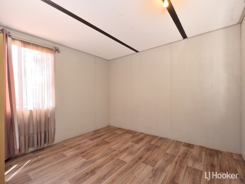 12 Unnaro Street, Hillman WA 6168