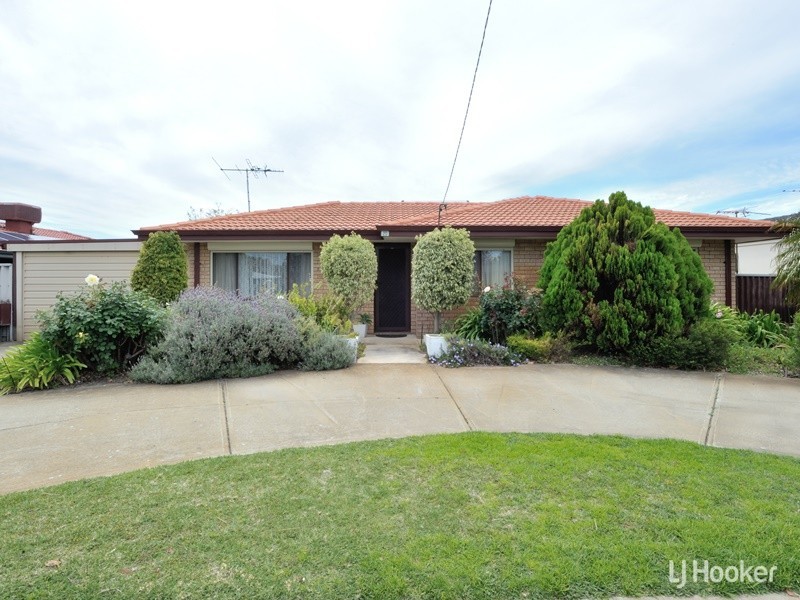 20 Townsend Road, Rockingham WA 6168