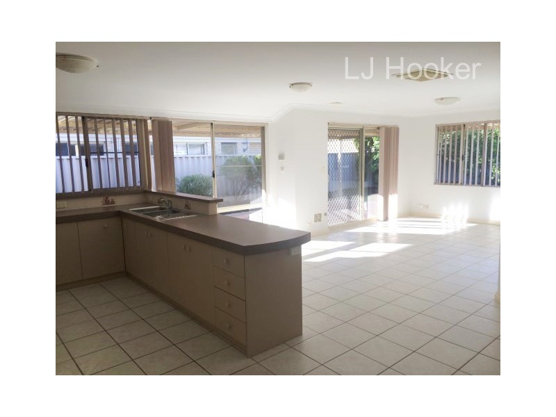 15 Morritt Close, Rockingham WA 6168