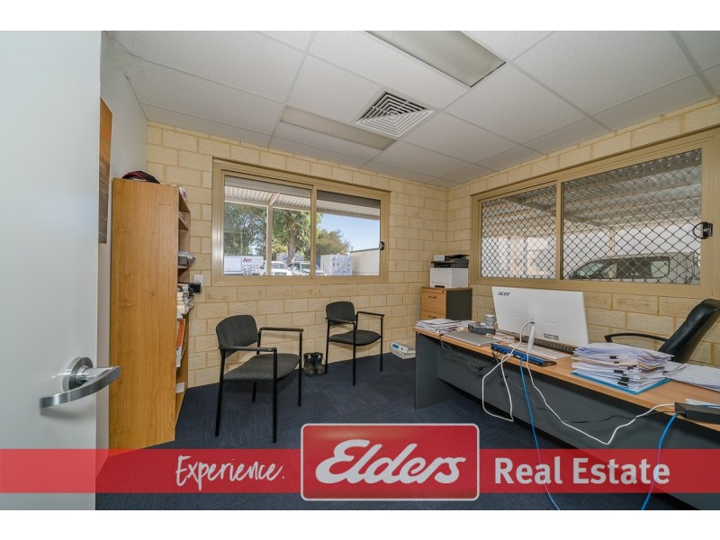 8 Edison Circuit, East Rockingham WA 6168