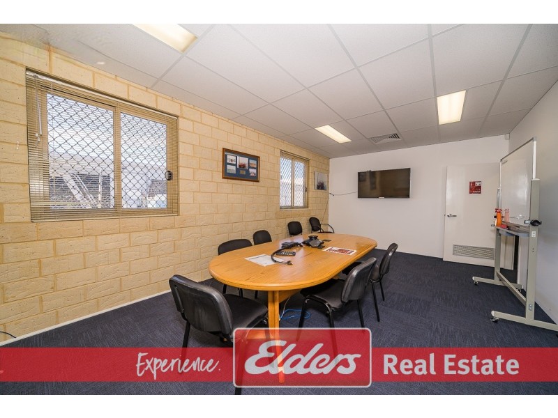 8 Edison Circuit, East Rockingham WA 6168