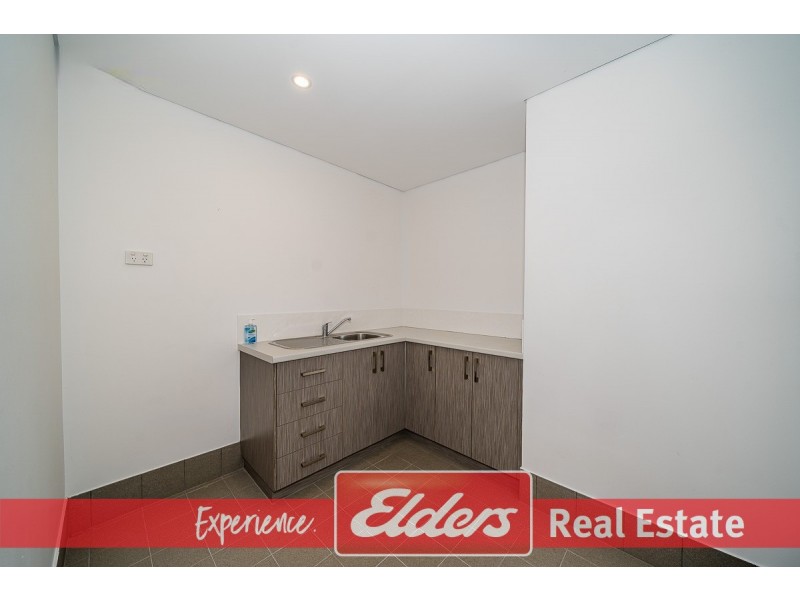 8 Edison Circuit, East Rockingham WA 6168