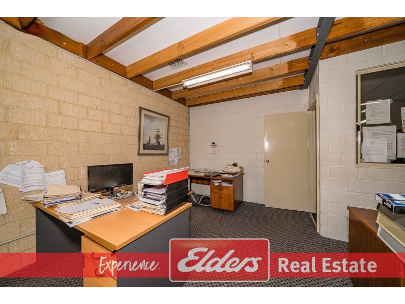 8 Edison Circuit, East Rockingham WA 6168