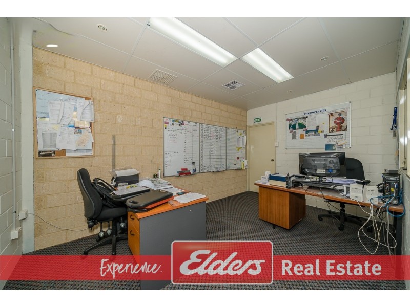 8 Edison Circuit, East Rockingham WA 6168