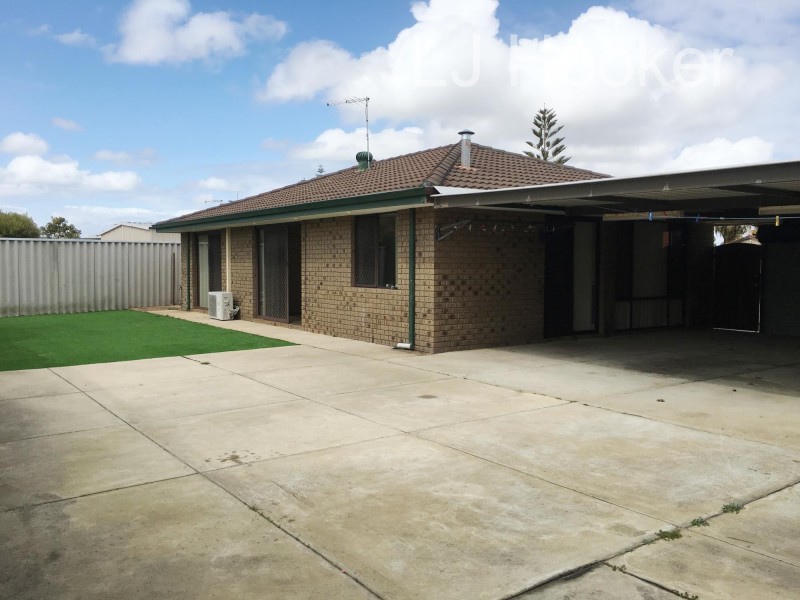 14A Monsoon Close, Waikiki WA 6169