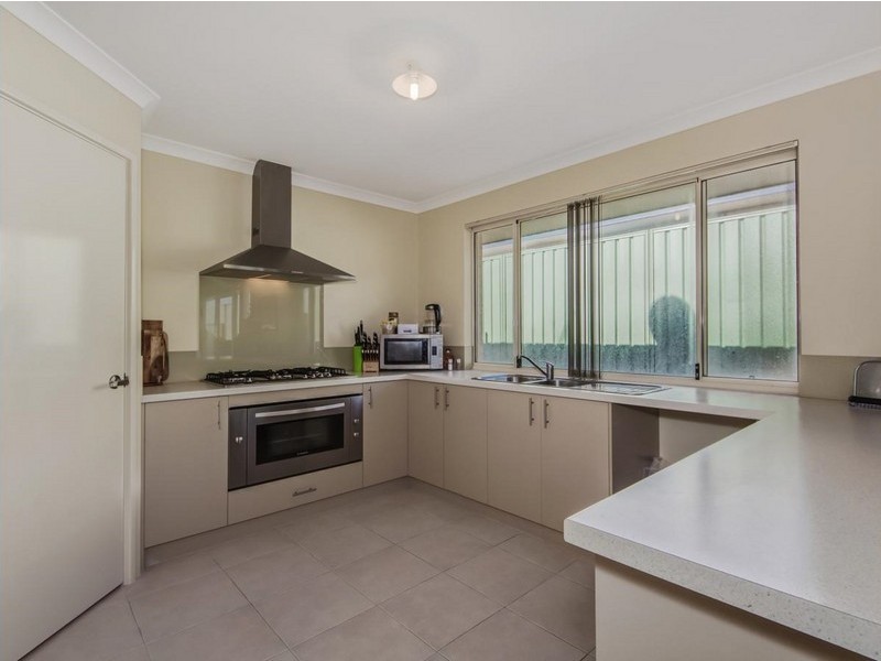 7 Foothills Retreat, Baldivis WA 6171