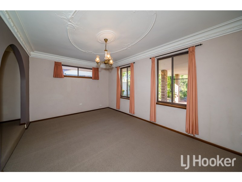 54 Haselmere Circus, Rockingham WA 6168