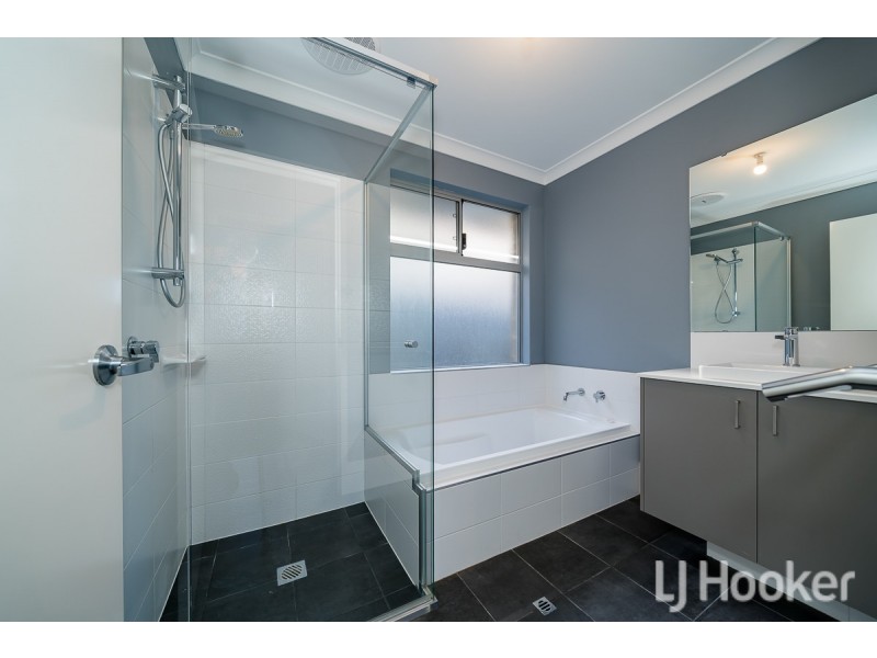 15 Carroll Lane, Byford WA 6122