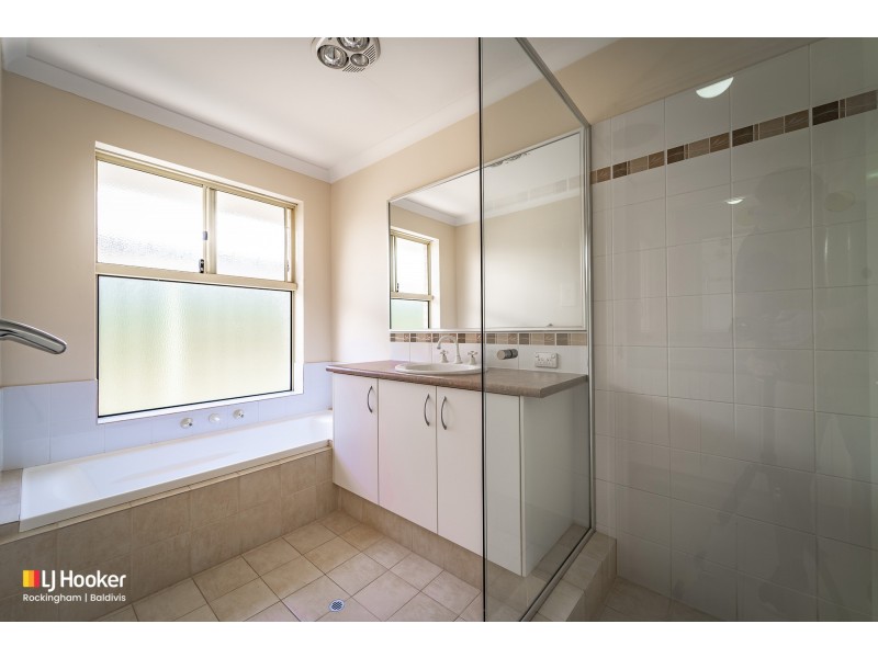 2 Peak Place, Baldivis WA 6171