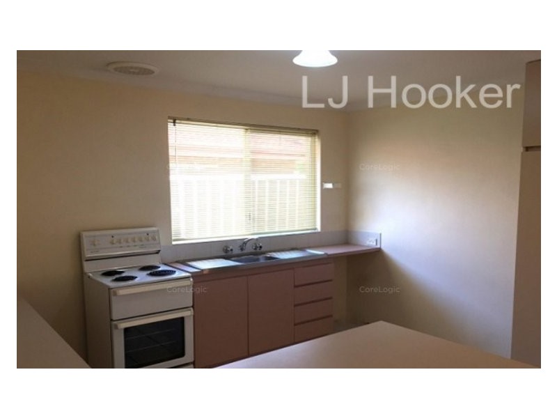 11 Silver Grove, Warnbro WA 6169