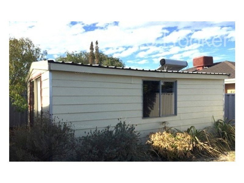 11 Silver Grove, Warnbro WA 6169
