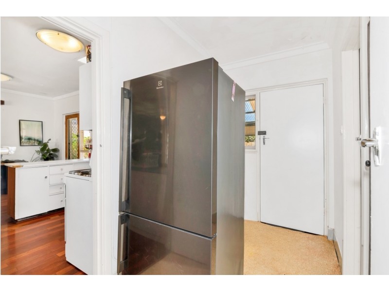 21 Mckenzie Road, Shoalwater WA 6169