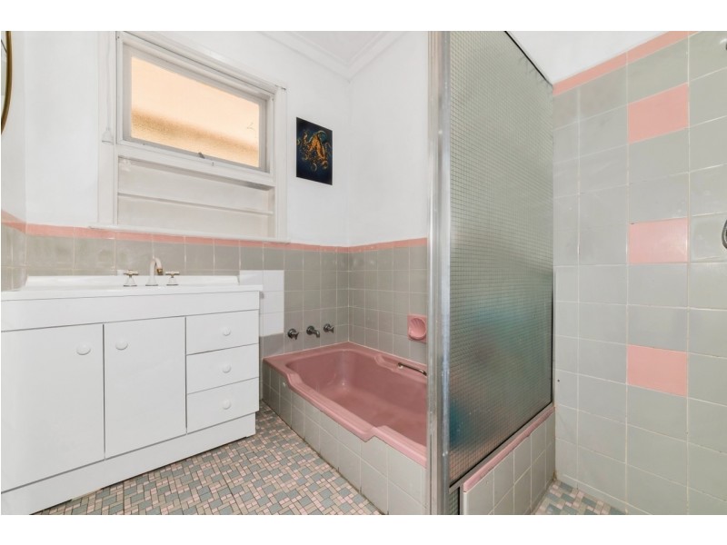 21 Mckenzie Road, Shoalwater WA 6169