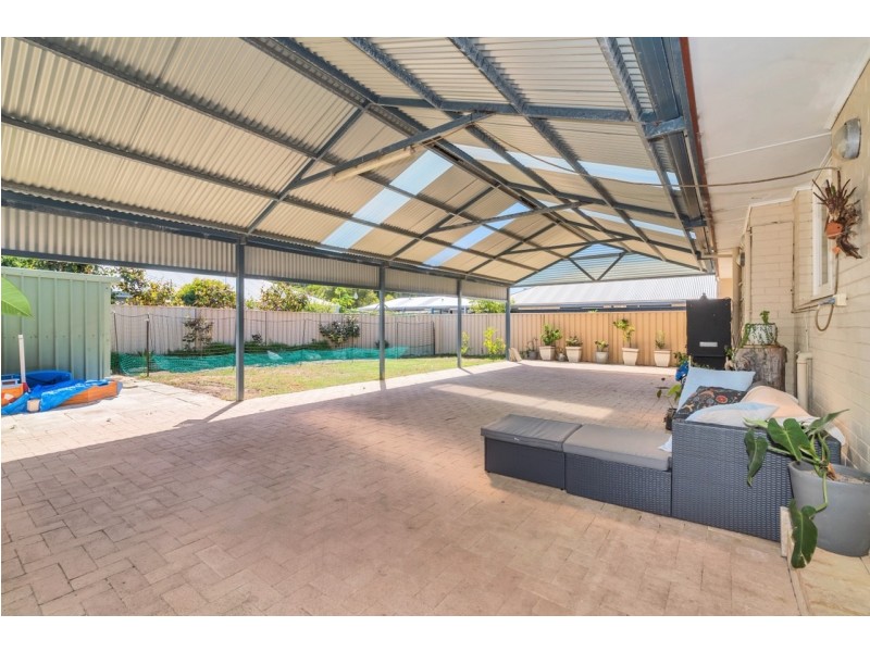 21 Mckenzie Road, Shoalwater WA 6169
