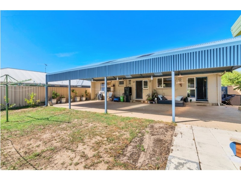 21 Mckenzie Road, Shoalwater WA 6169
