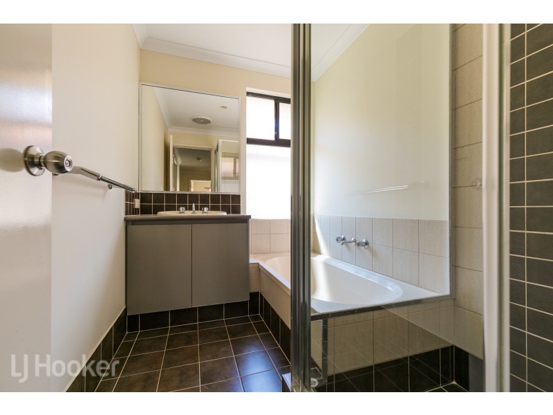 21 Knutsford Crescent, Port Kennedy WA 6172