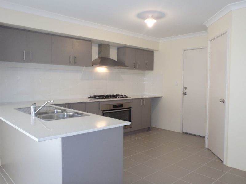 3 Alassio Parade, Secret Harbour WA 6173