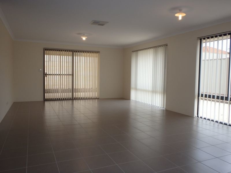 3 Alassio Parade, Secret Harbour WA 6173