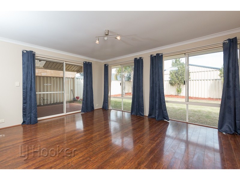 37 Pastrana Crescent, Port Kennedy WA 6172