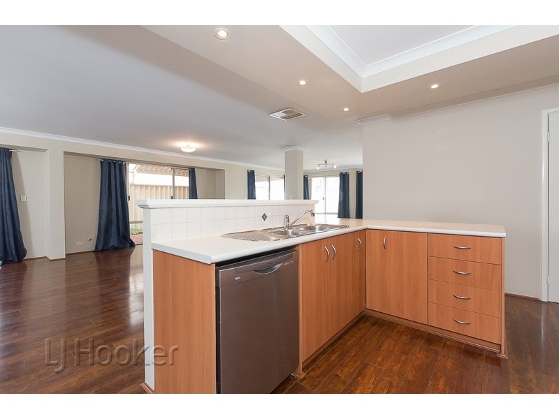 37 Pastrana Crescent, Port Kennedy WA 6172