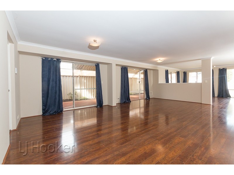 37 Pastrana Crescent, Port Kennedy WA 6172