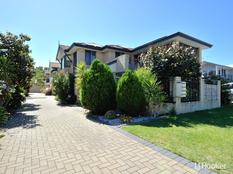3/10 Hymus Street, Rockingham WA 6168