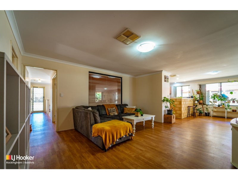 27 Edgbaston Crescent, Port Kennedy WA 6172