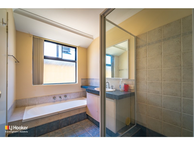 27 Edgbaston Crescent, Port Kennedy WA 6172