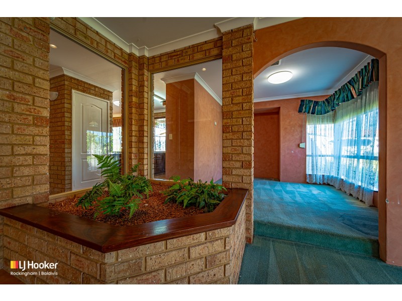 12 Lima Close, Warnbro WA 6169