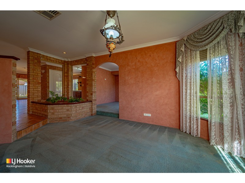 12 Lima Close, Warnbro WA 6169