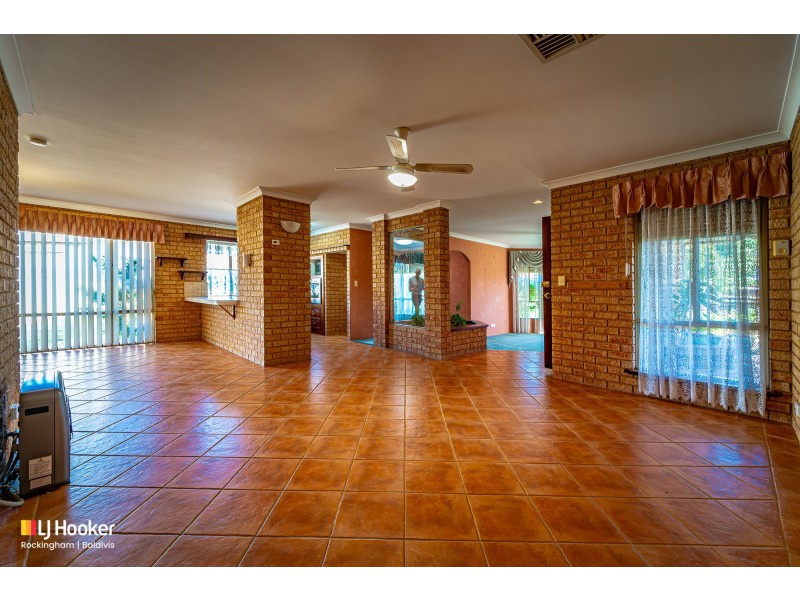 12 Lima Close, Warnbro WA 6169