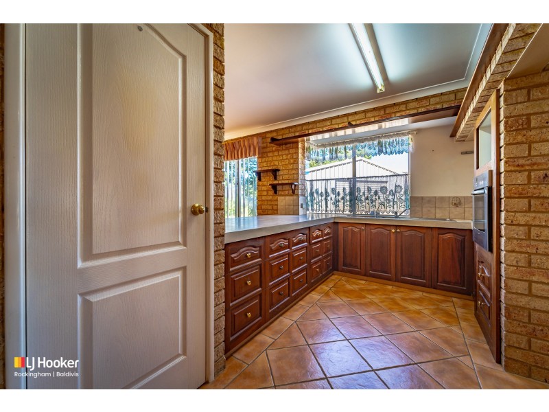 12 Lima Close, Warnbro WA 6169