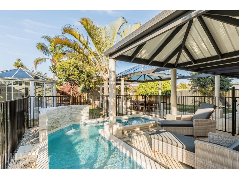 11 Collie Close, Rockingham WA 6168